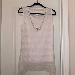 Like new- only worn to model- White lace dressy tank top.